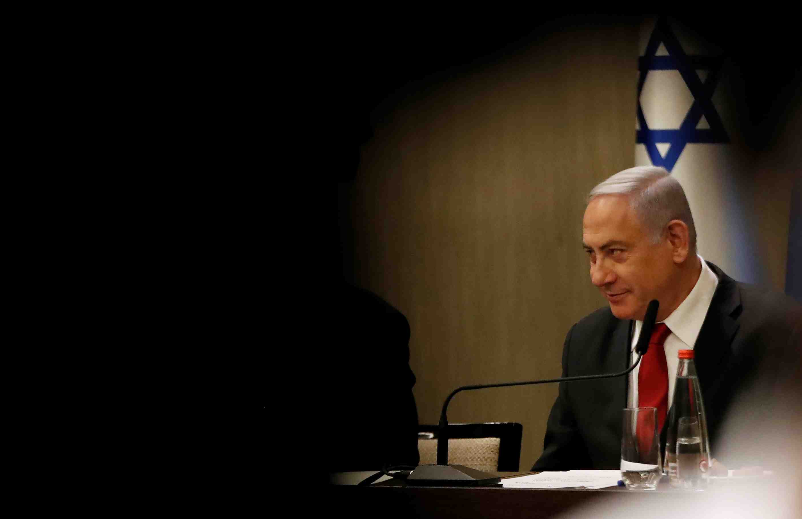 Israel: netanyahu appelle gantz a former un gouvernement d'union nationale