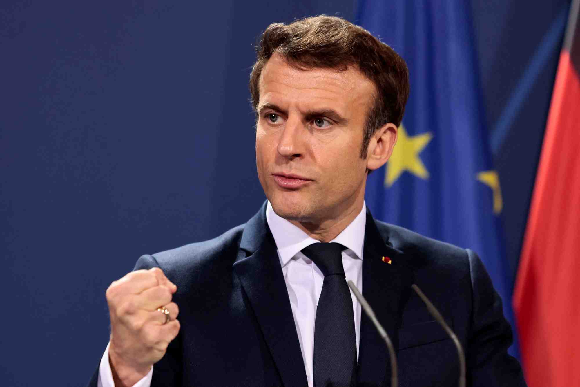 Macron lundi a berlin pour le premier deplacement a l'etranger de son second mandat