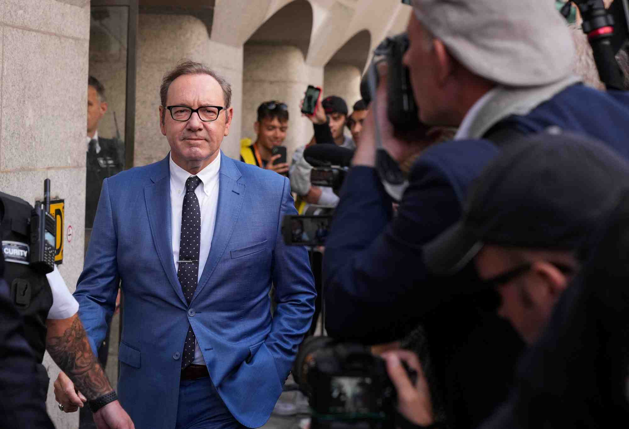 L'acteur kevin spacey plaide non coupable a des accusations d'agressions sexuelles