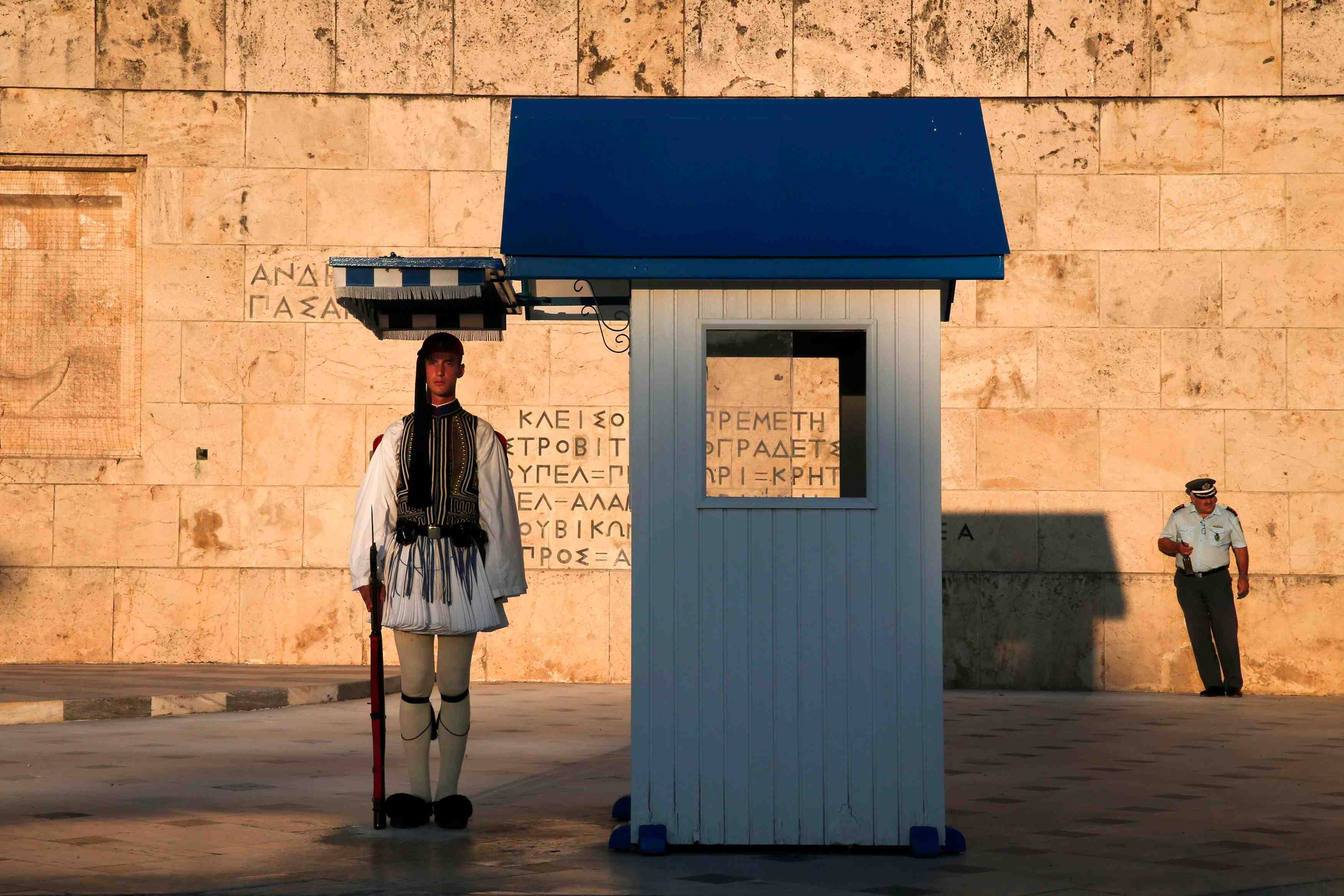 Alexis tsipras doit convaincre les parlementaires grecs