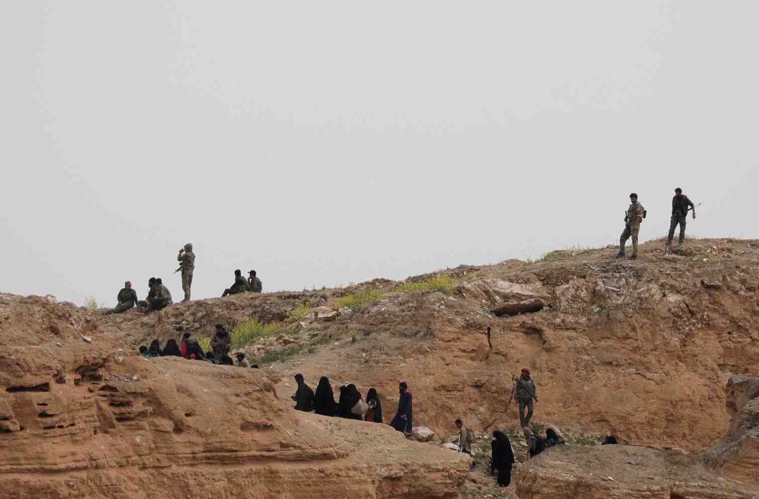 Syrie: double contre-offensive de l'ei a baghouz