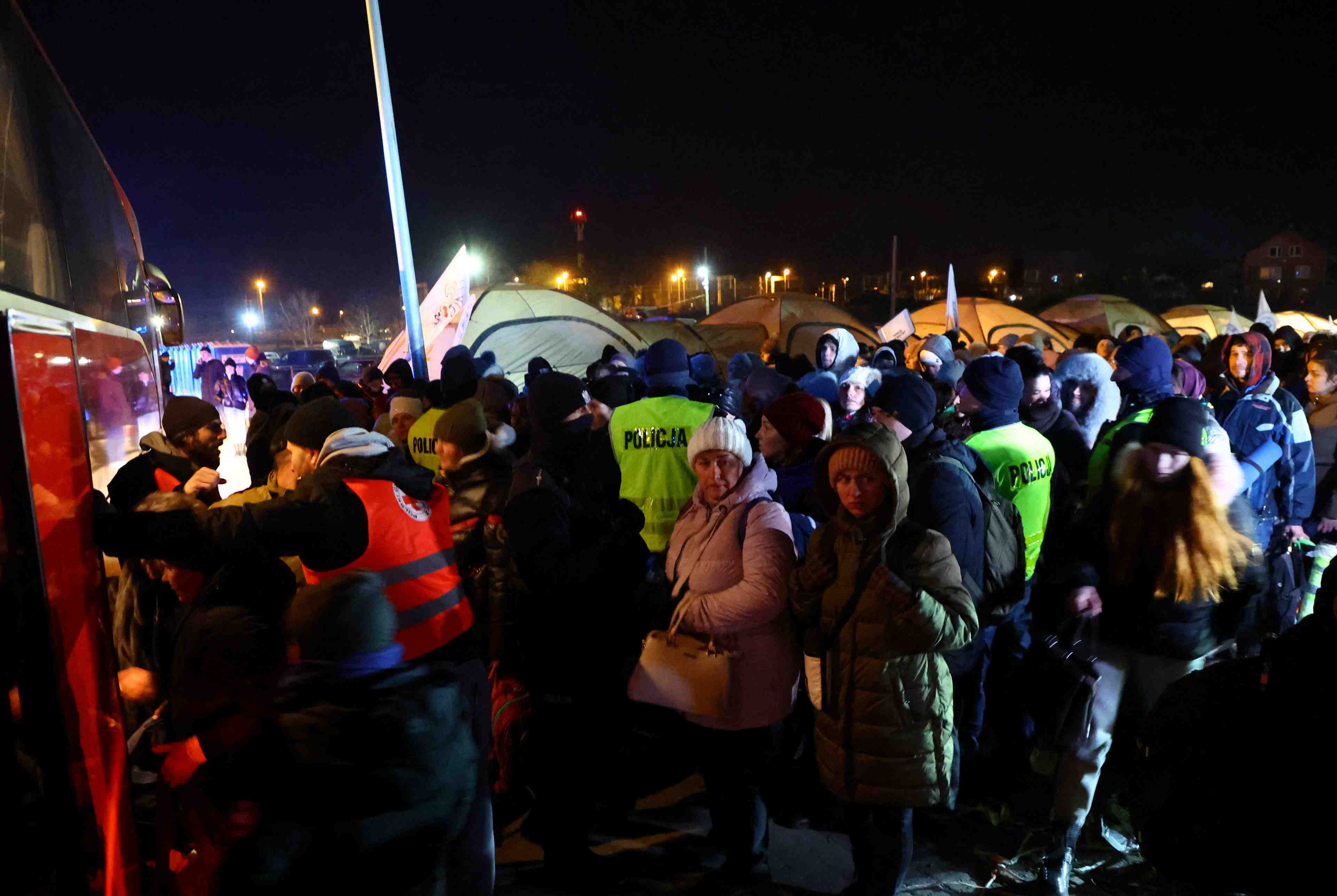 Ukraine: les etats-unis et leurs allies exhortent la russie a autoriser le passage des civils et de l'aide