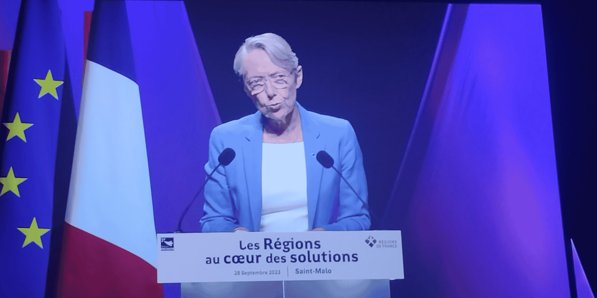 « Concertation, confiance, différenciation » est le nouveau credo de la Première ministre Elisabeth Borne. Ici en clôture du Congrès des Régions le 28 septembre à Saint-Malo.