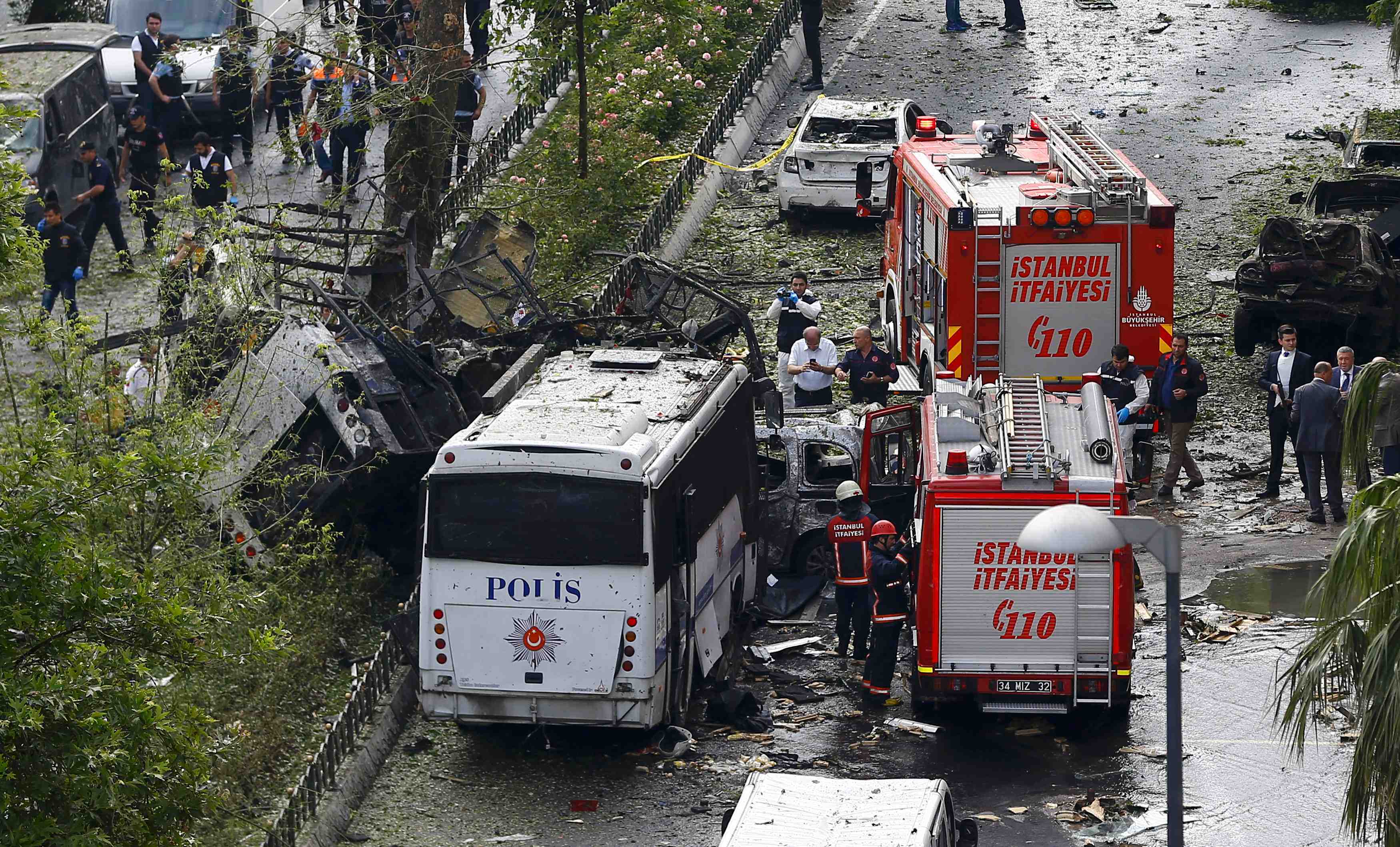 Un bus de la police cible d’un attentat a istanbul