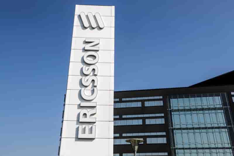 Ericsson prevoirait suppressions d'emplois et reductions de couts