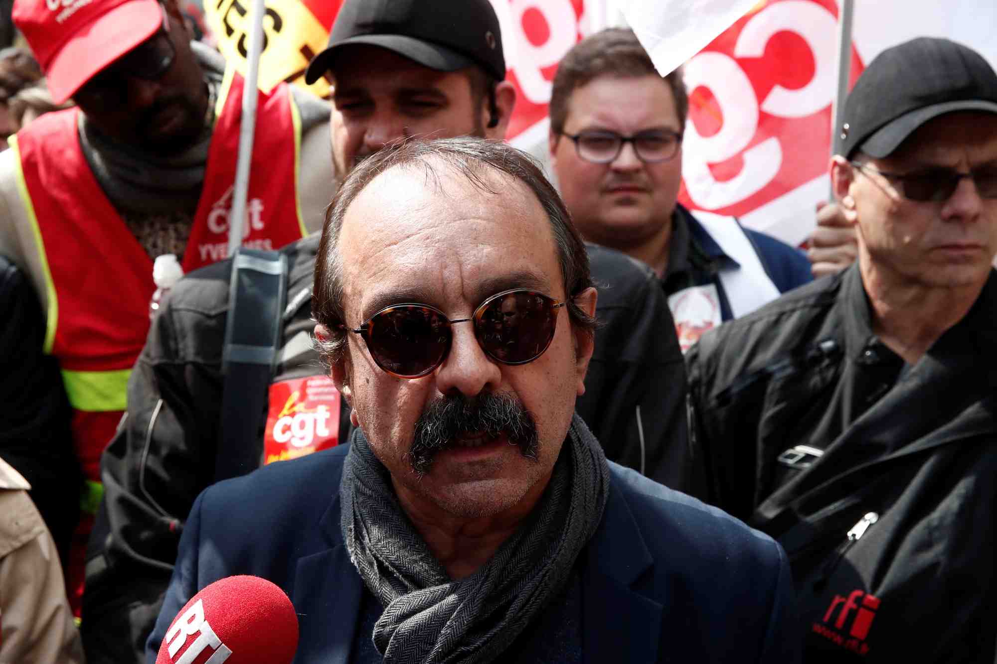 Martinez (cgt) inquiet de l'arrivee de borne a l'ecologie