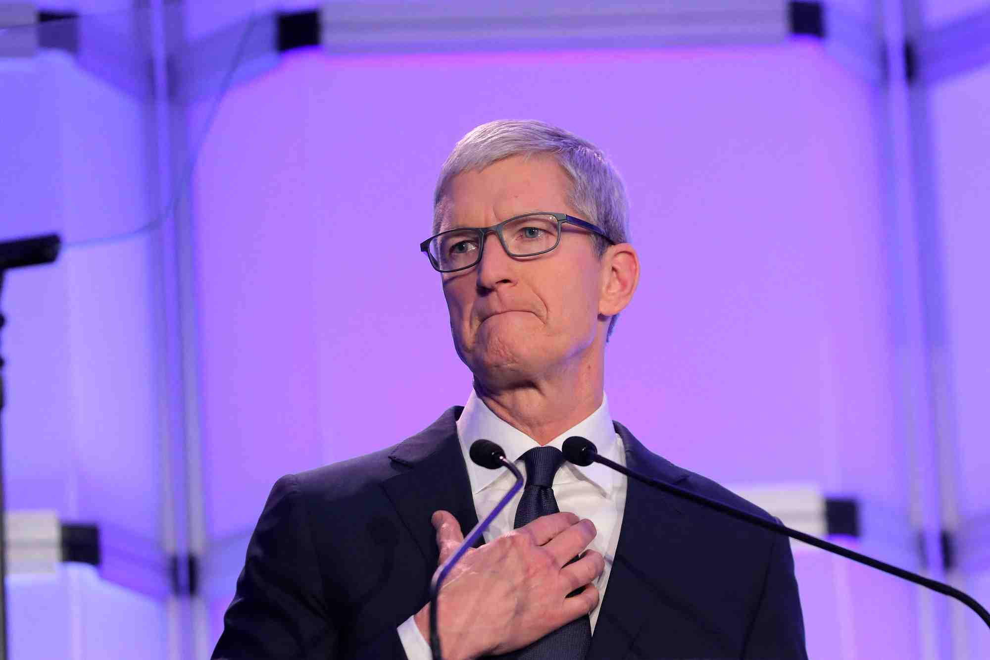 Le patron d'apple a touche pres de 100 millions de dollars en 2021