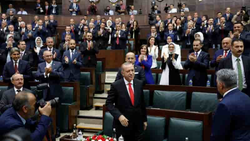 Turquie: pouvoir renforce pour recep tayyip erdogan investi lundi