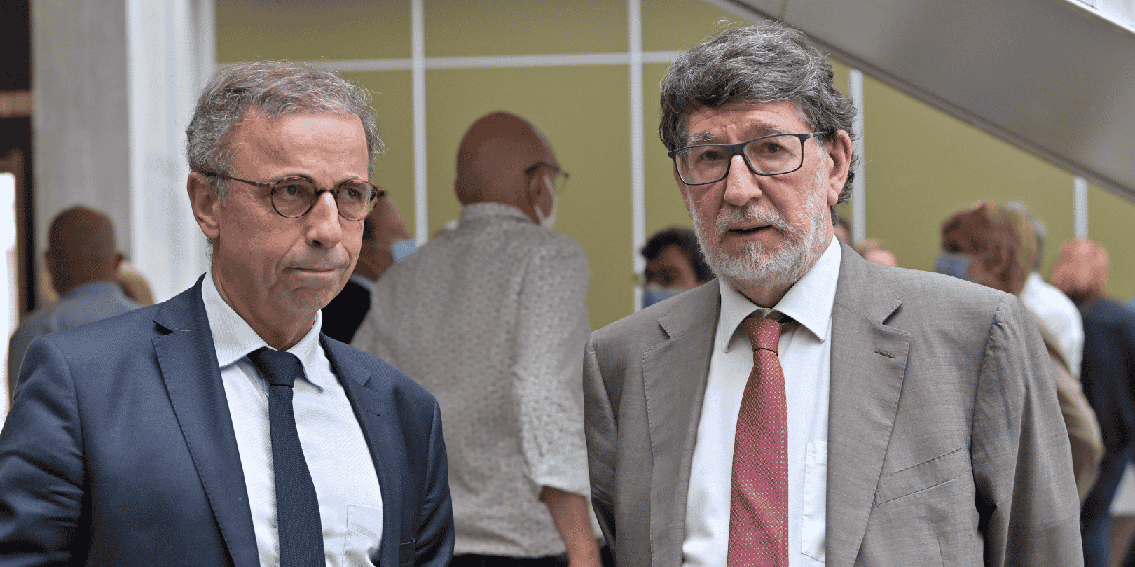 Le maire de Bordeaux Pierre Hurmic sera 1er vice-président en charge du pilotage et de l'évaluation du projet de transition métropolitain aux côtés d'Alain Anziani, maire de Mérignac, élu président de Bordeaux Métropole.