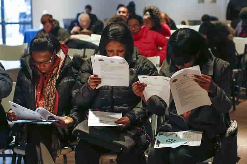 Les creations d'emplois plus fortes que prevu en janvier aux usa