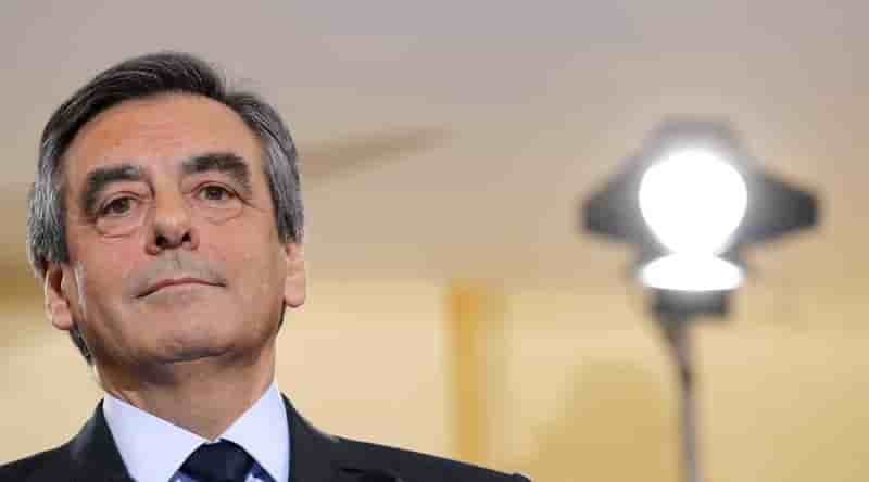 Fillon sur ses enfants avocats, "une imprecision de langage"
