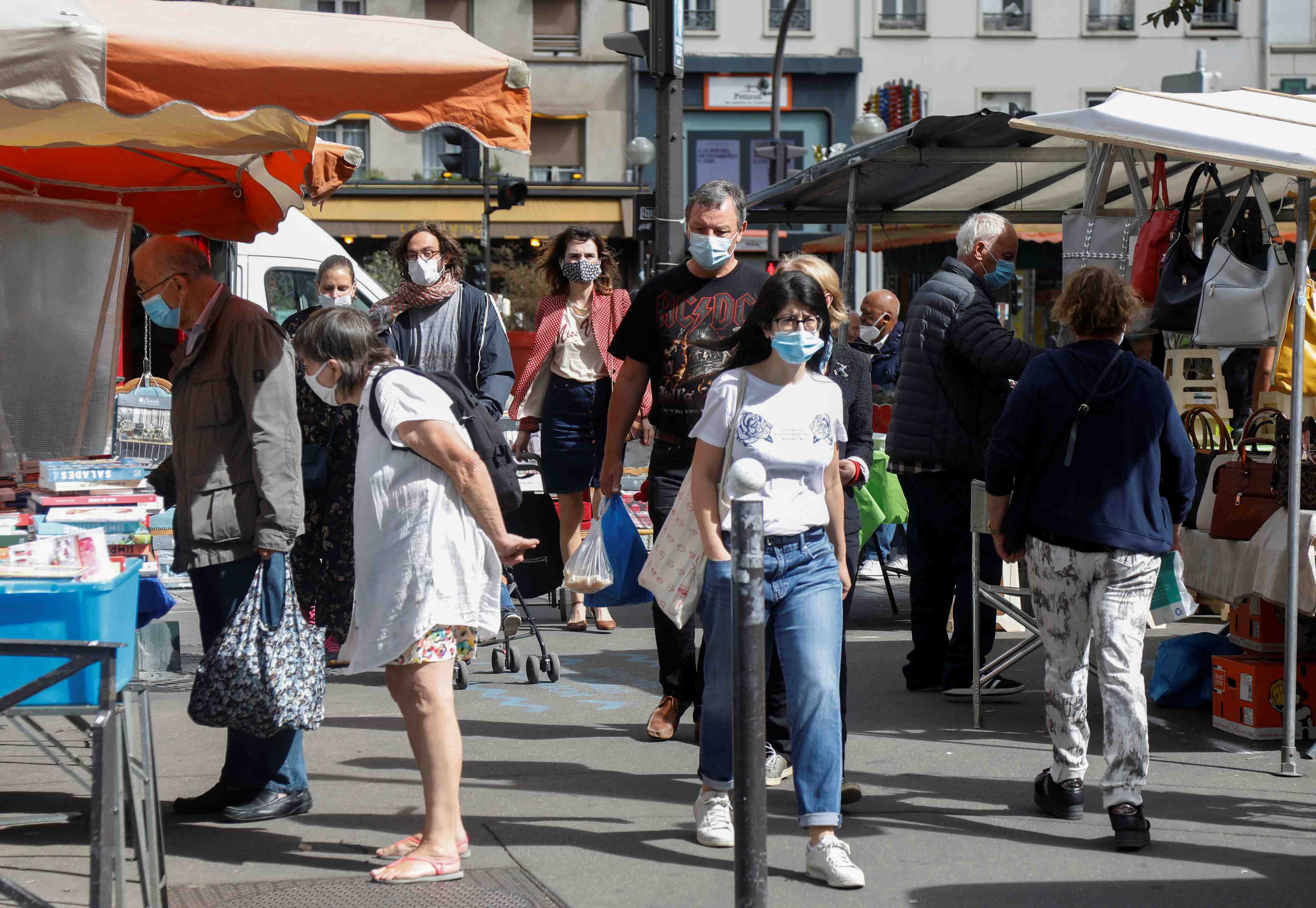 Coronavirus: pres de 5.000 nouveaux cas recenses en france