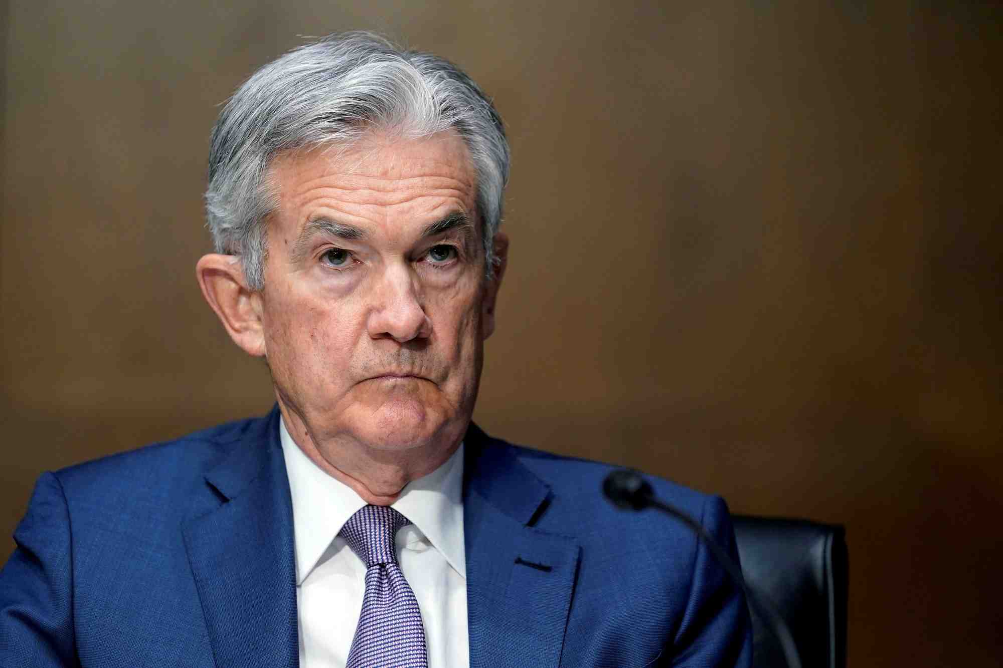 Powell (fed): pas le moment de debattre d'un changement du programme de rachat de titres