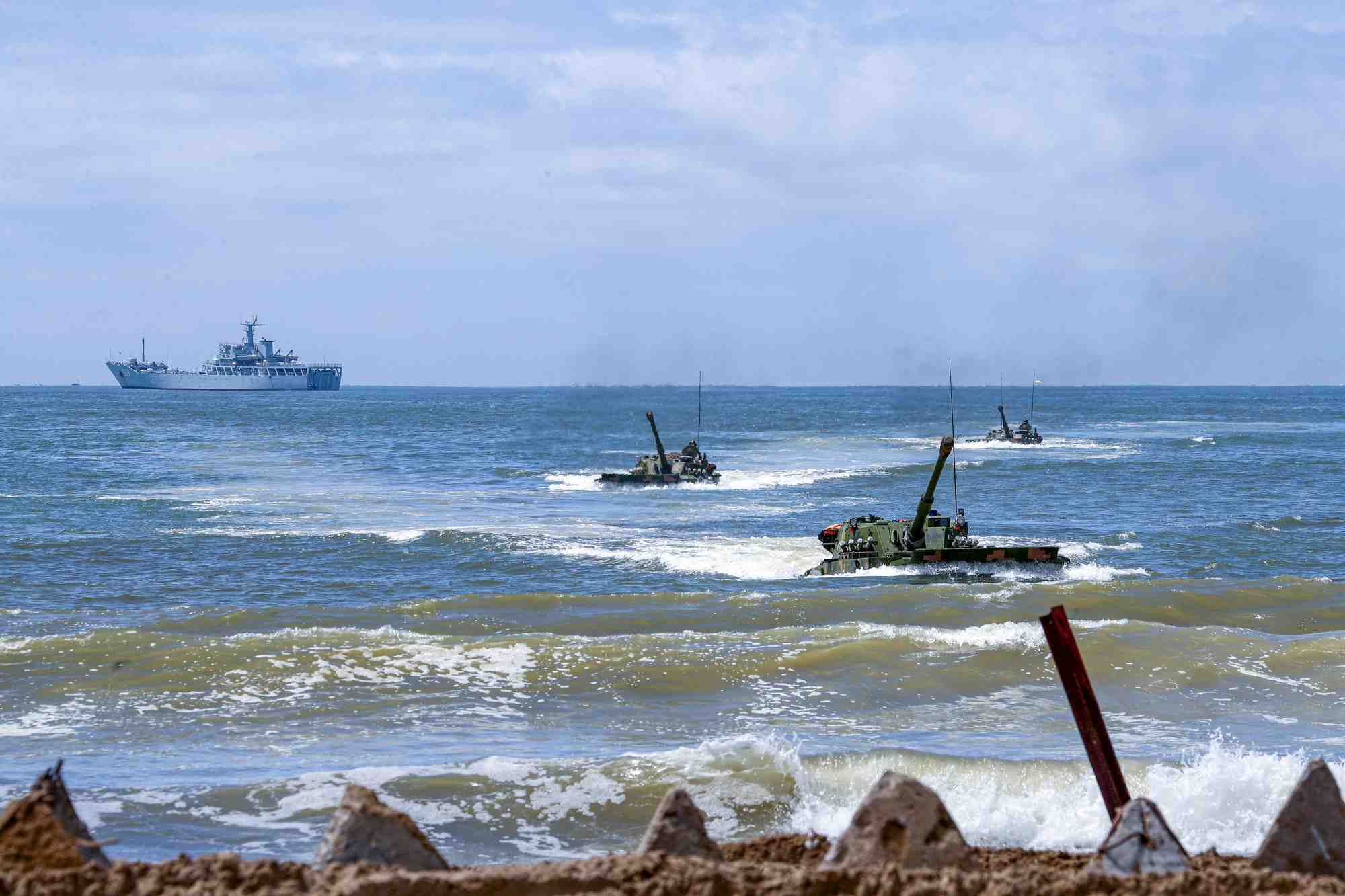 La chine organise de nouveaux exercices militaires pres de taiwan