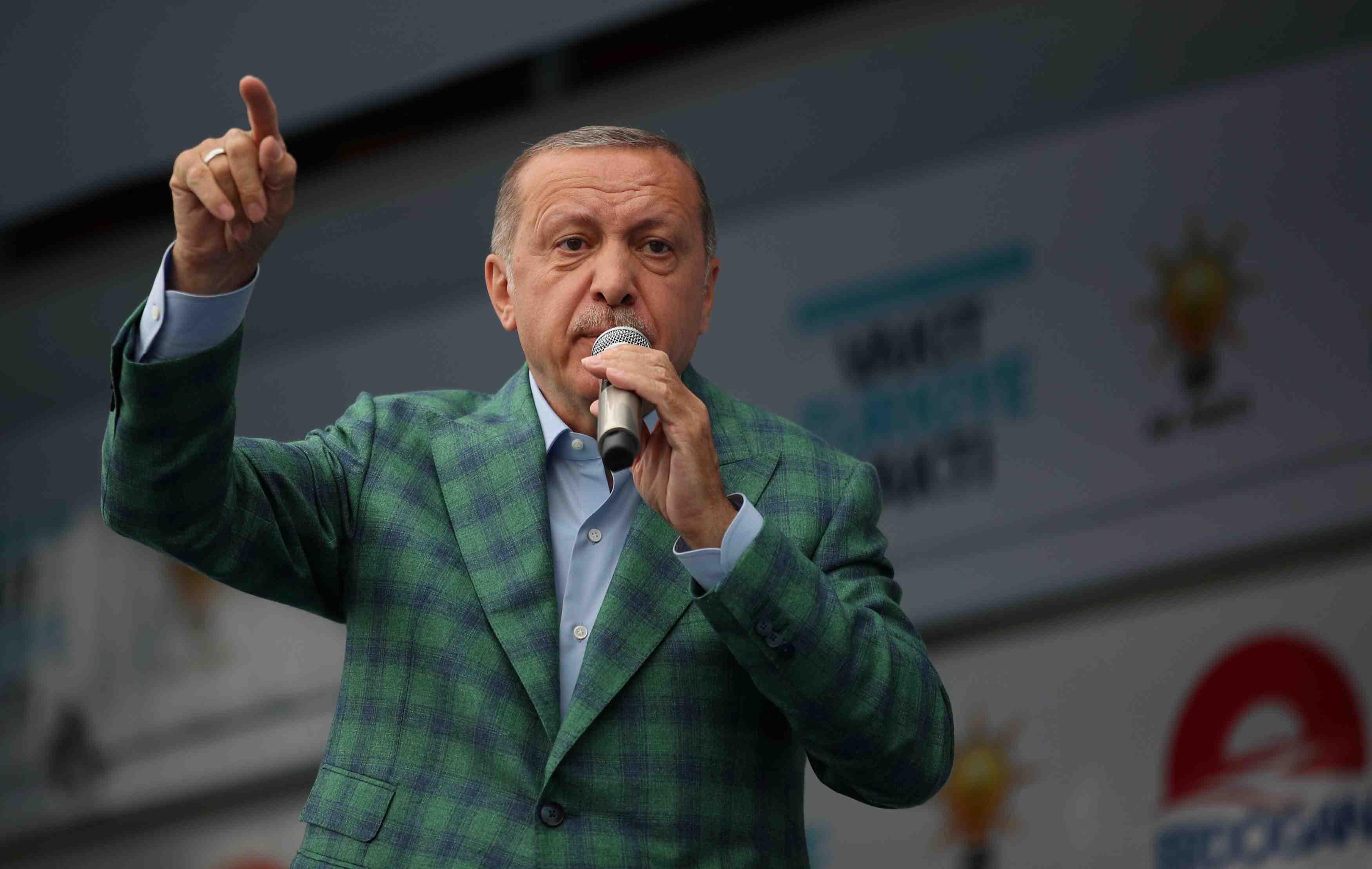 Derniers meetings pour erdogan et son adversaire