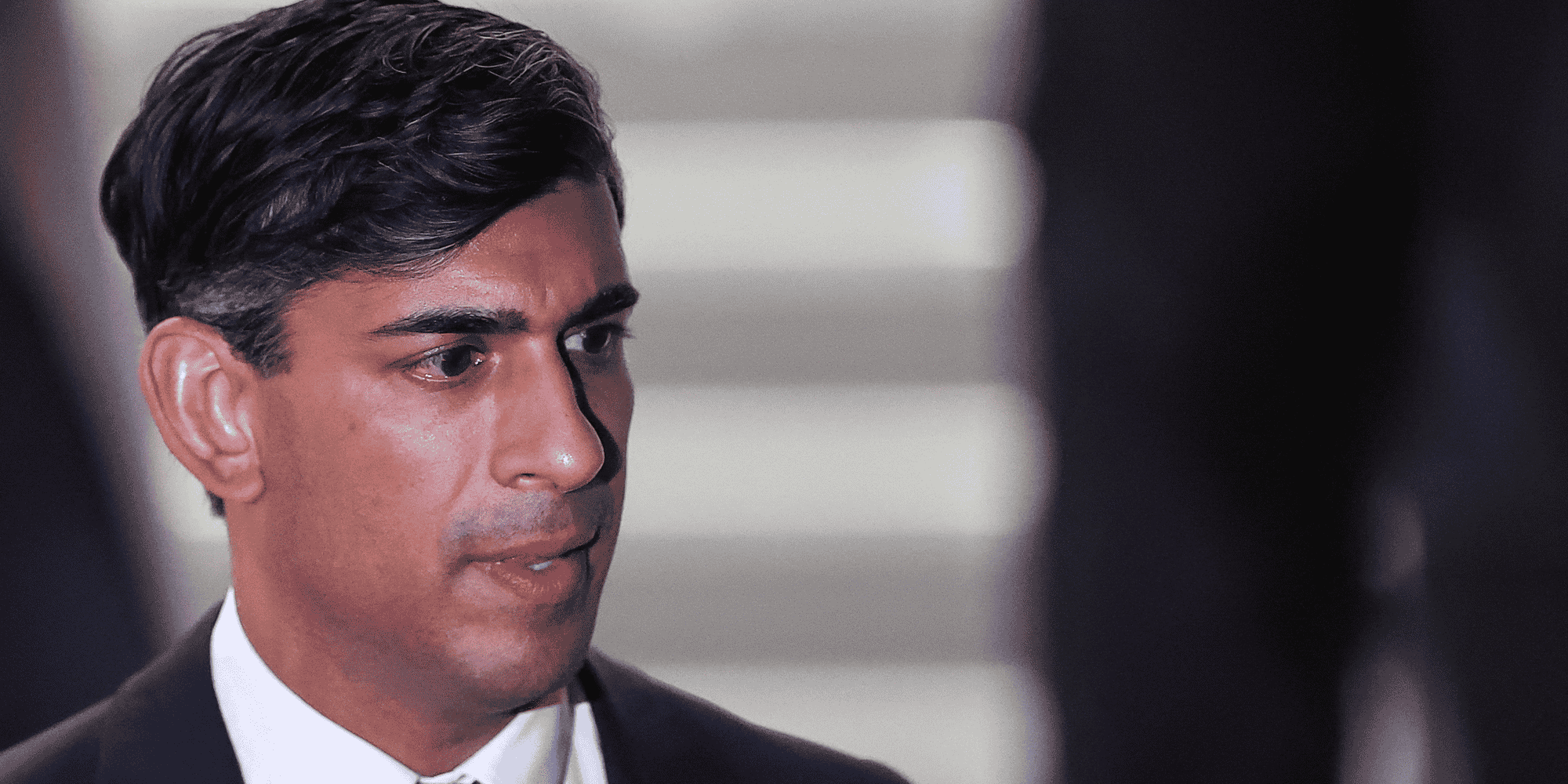 « Nous devons atteindre nos objectifs » d'une manière « qui ne laisse pas les gens sans énergie par une journée nuageuse et sans vent », a assuré le Premier ministre Rishi Sunak, cité dans le communiqué du gouvernement.