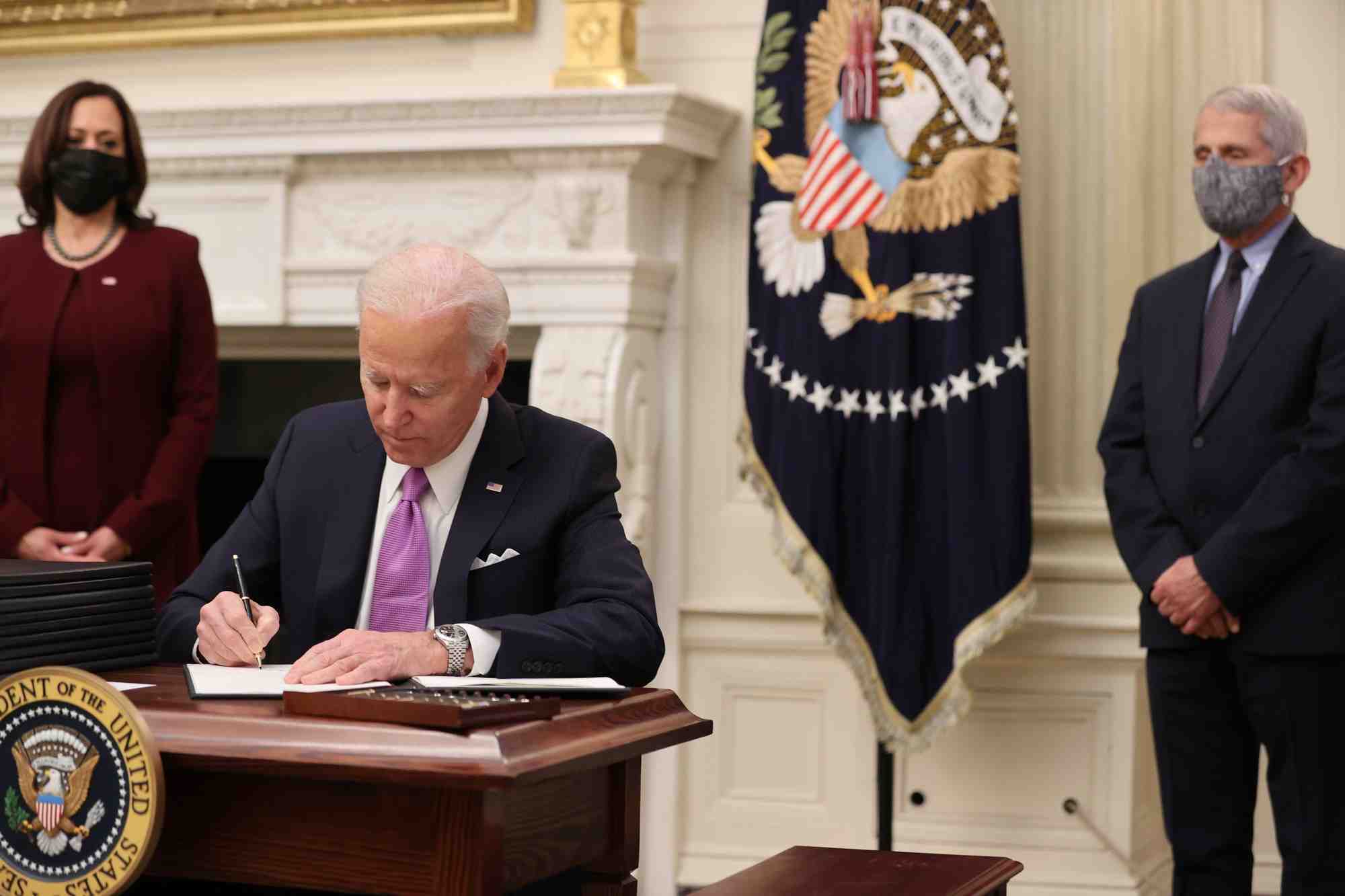 Coronavirus: biden predit plus de 500.000 morts aux usa en fevrier