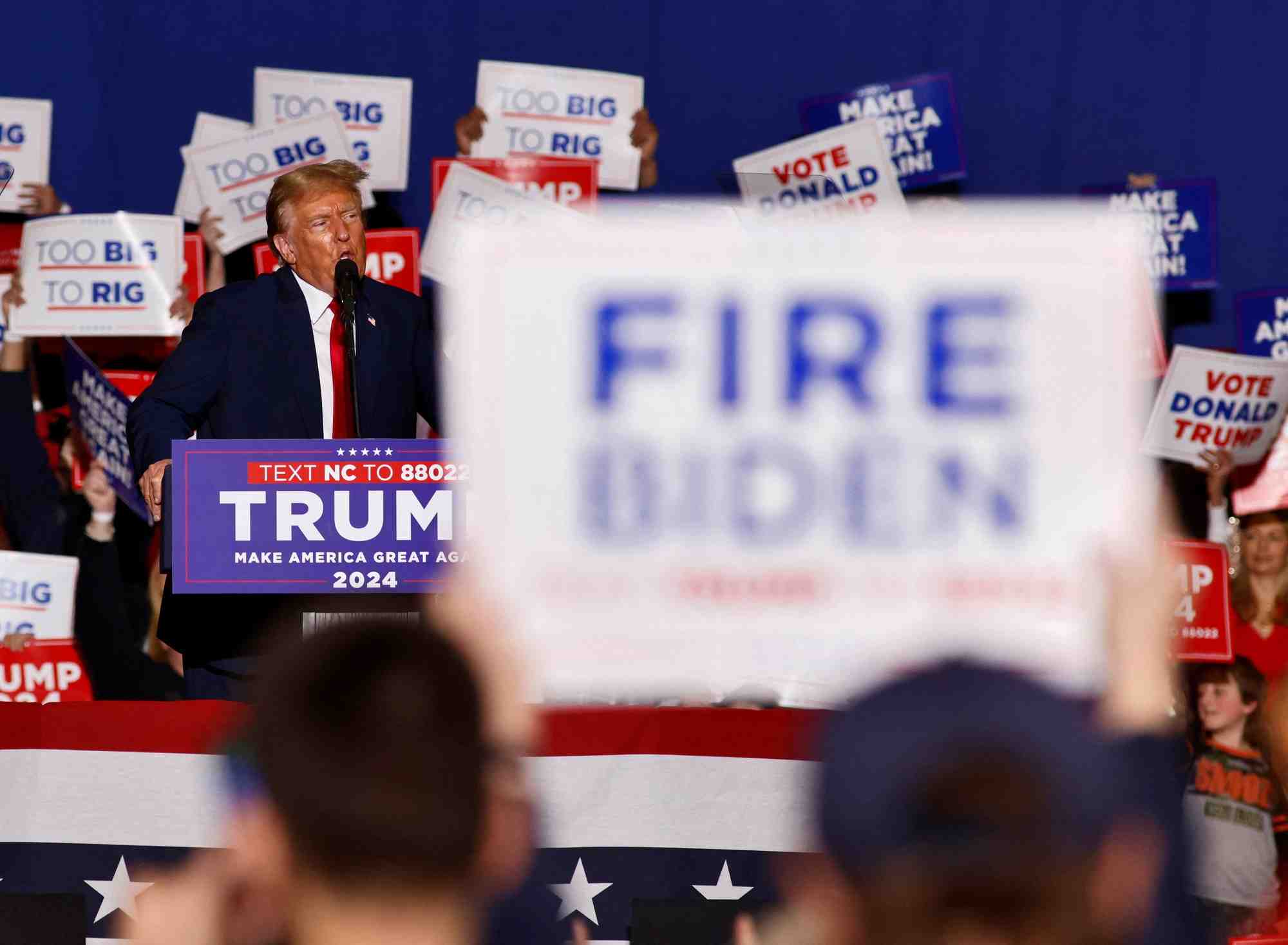 Le candidat republicain a la presidence donald trump fait campagne en caroline du nord