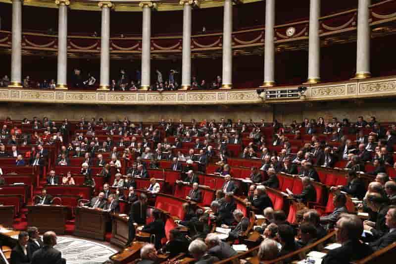 Les députés examinent le budget rectificatif pour 2013