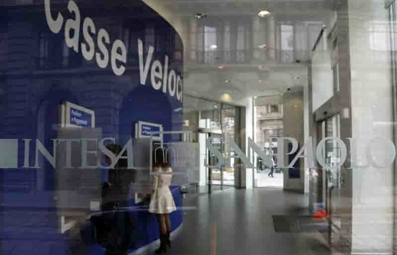 Intesa va distribuer un dividende plus eleve que prevu