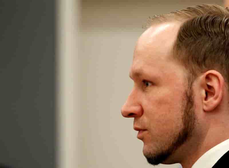 Anders breivik conteste ses conditions de detention