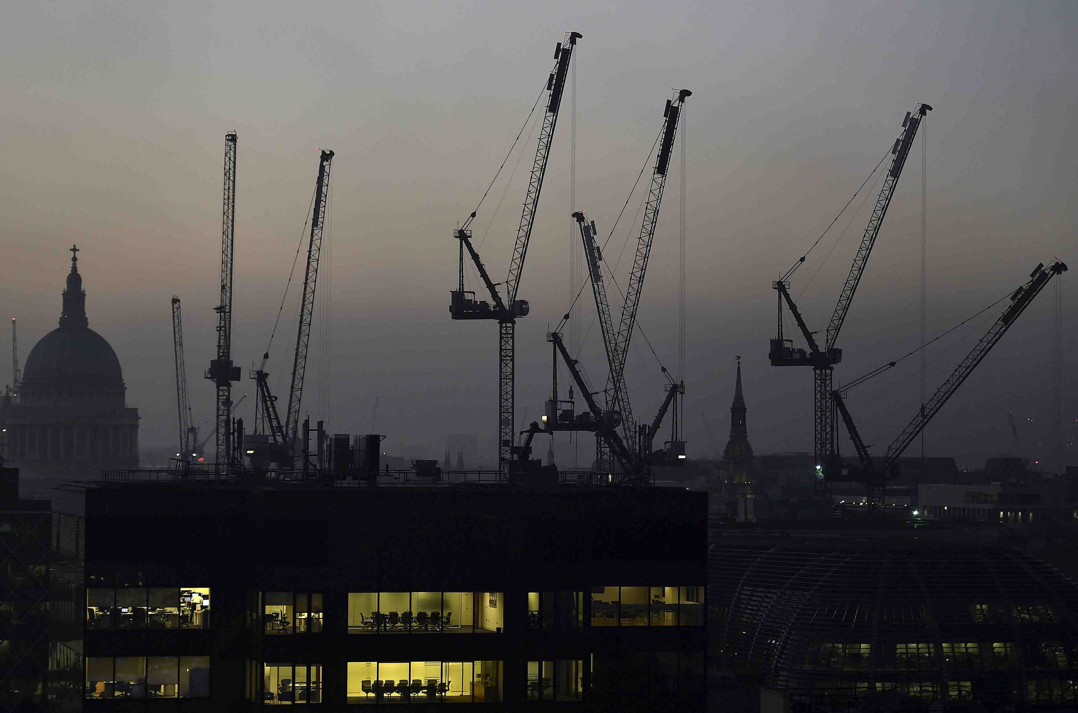 Le deficit commercial britannique diminue au 3e trimestre