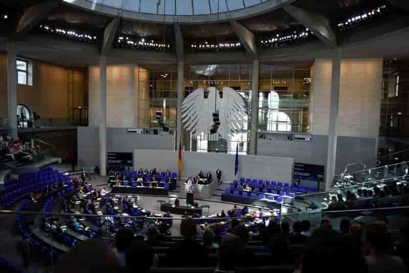 Le bundestag valide la loi sur le renseignement
