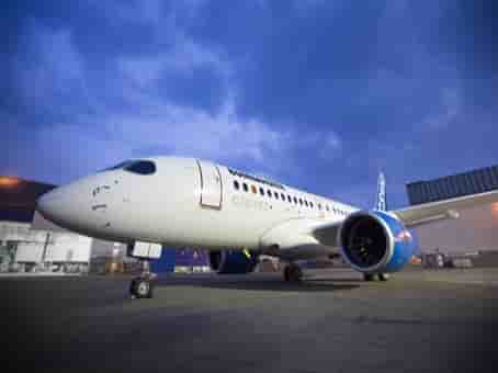Le Bombardier CSeries a surtout été développé pour satisfaire aux besoins des compagnies aériennes américaines. Mais, entre le lancement et la sortie d'atelier du CSeries, le paysage a considérablement changé avec la disparition de Northwest Airlines, par
