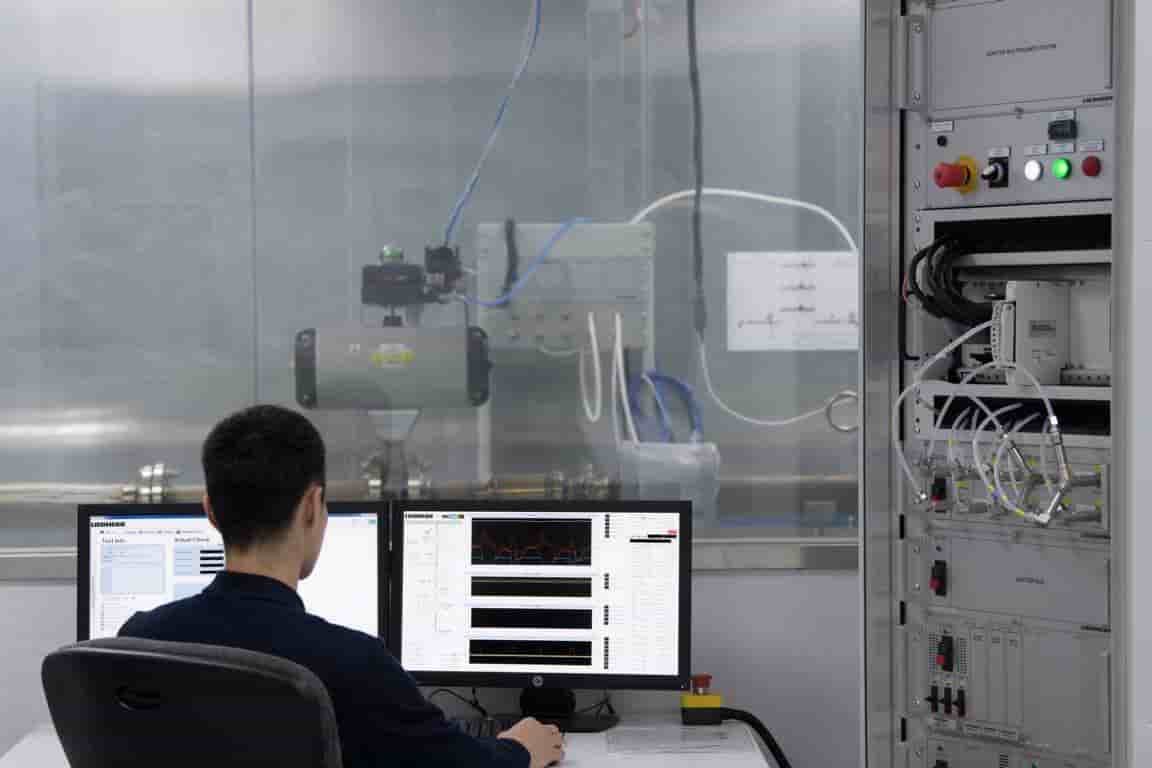 Liebherr-Aerospace test chamber in Shanghai.