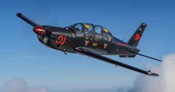 Apache Aviation annonce la création d’une filiale, Apache Aviation Training & Services. Autour de Jacques Bothelin, trois associés développent une offre de services, dont le produit phare sera un programme de formation UPRT (Upset Prevention and Recovery