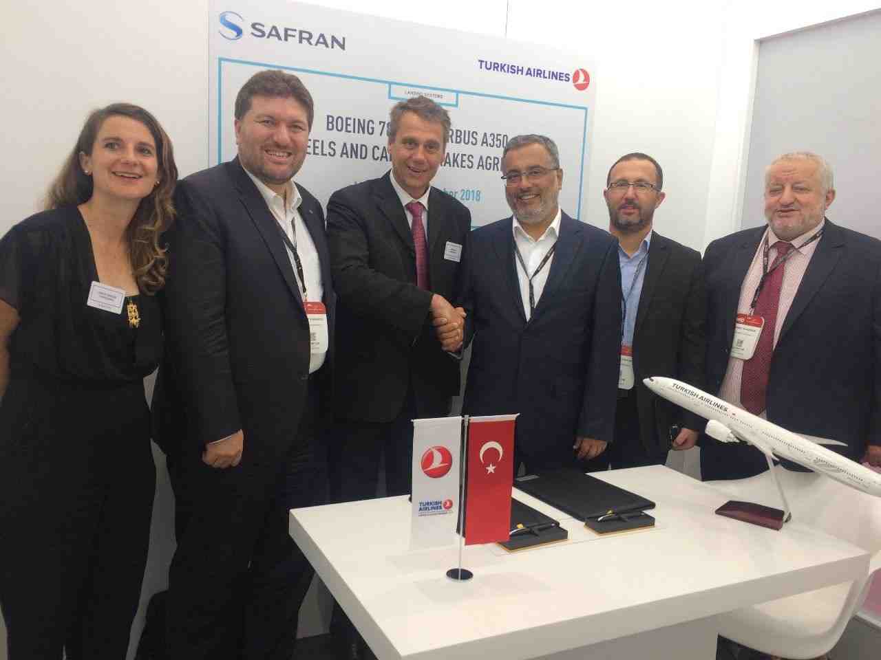 Turkish Airlines a sélectionné les roues et freins carbone de Safran Landing Systems pour équiper sa flotte de 25 Airbus A350-900 et 25 Boeing 787-9 long-courriers qui doivent entrer en service à partir de 2019.