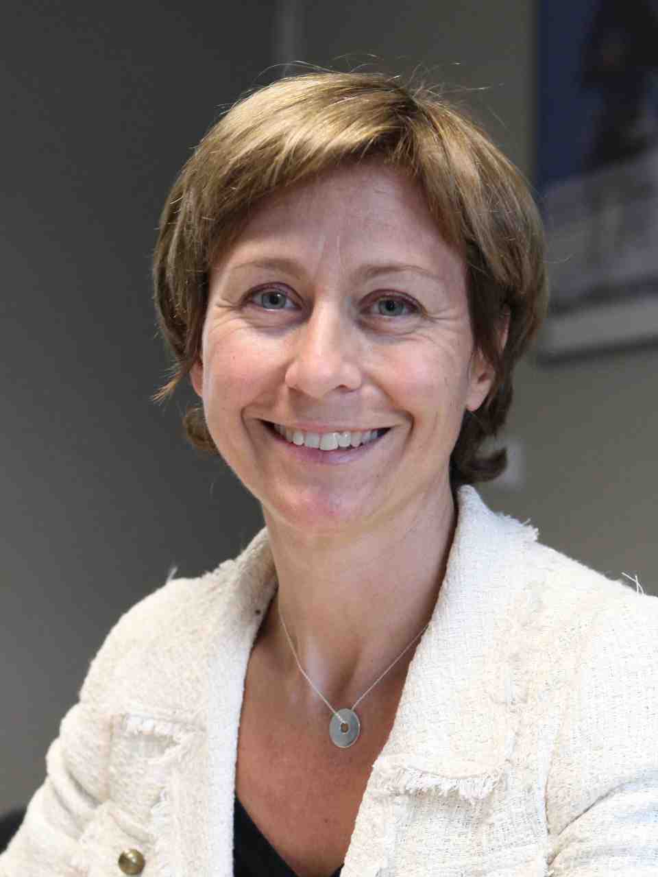 Raphaëlle Giovannetti est la nouvelle directrice des ressources humaines de Safran Electronics & Defense.