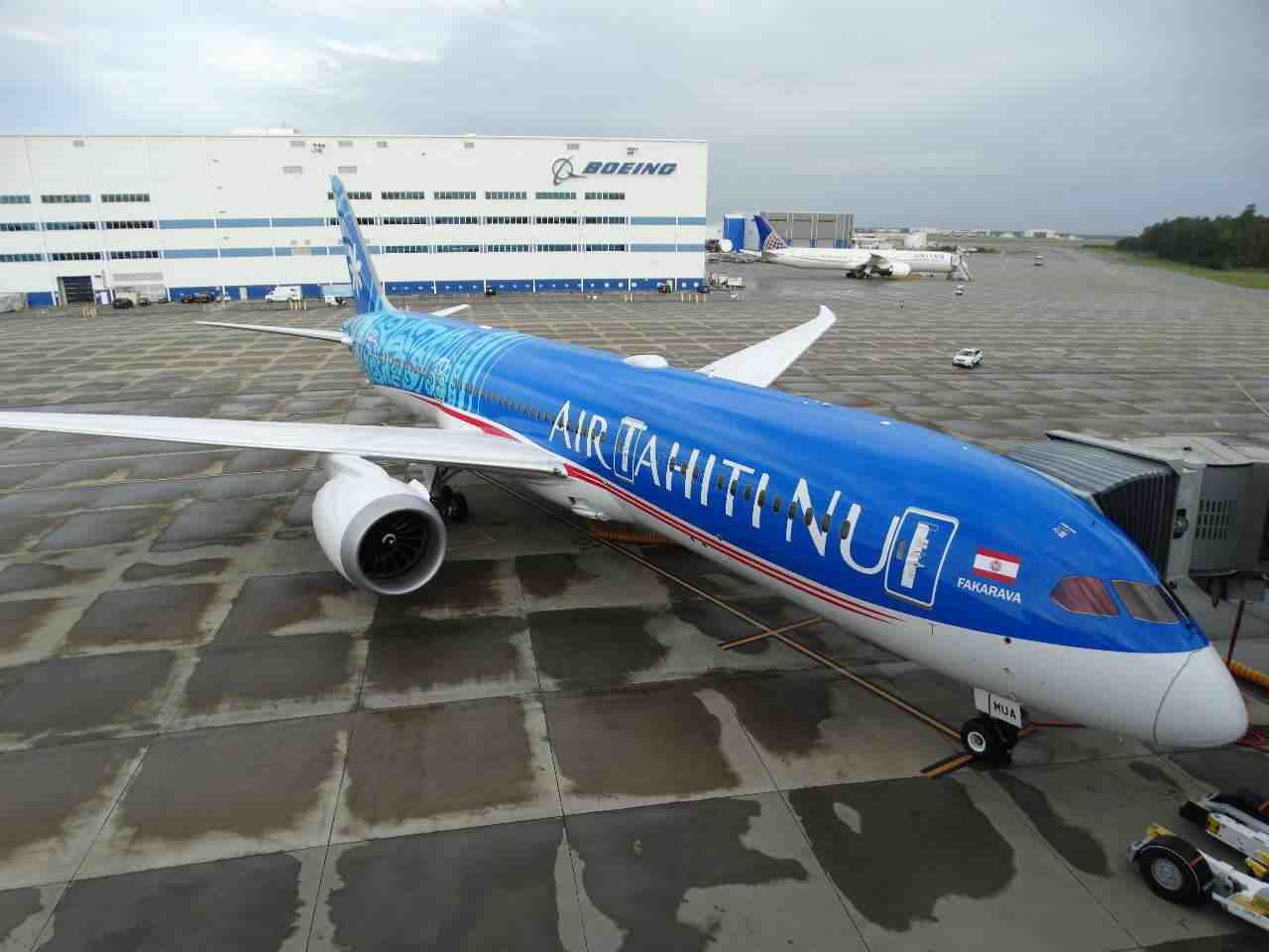 Air Tahiti Nui Boeing 787-9.