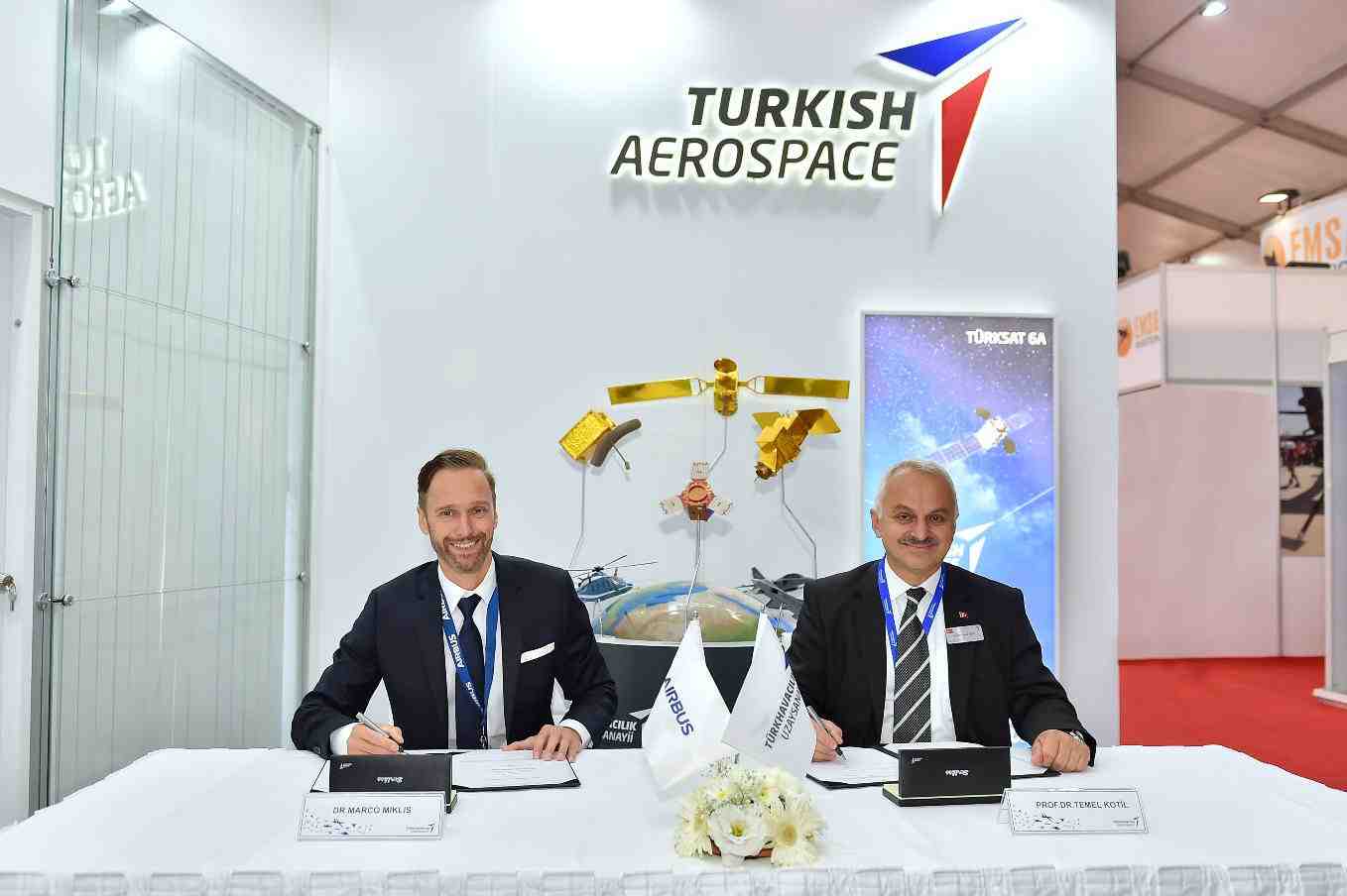 Signature de l'accord de coopération entre Airbus et Turkish Aerospace.