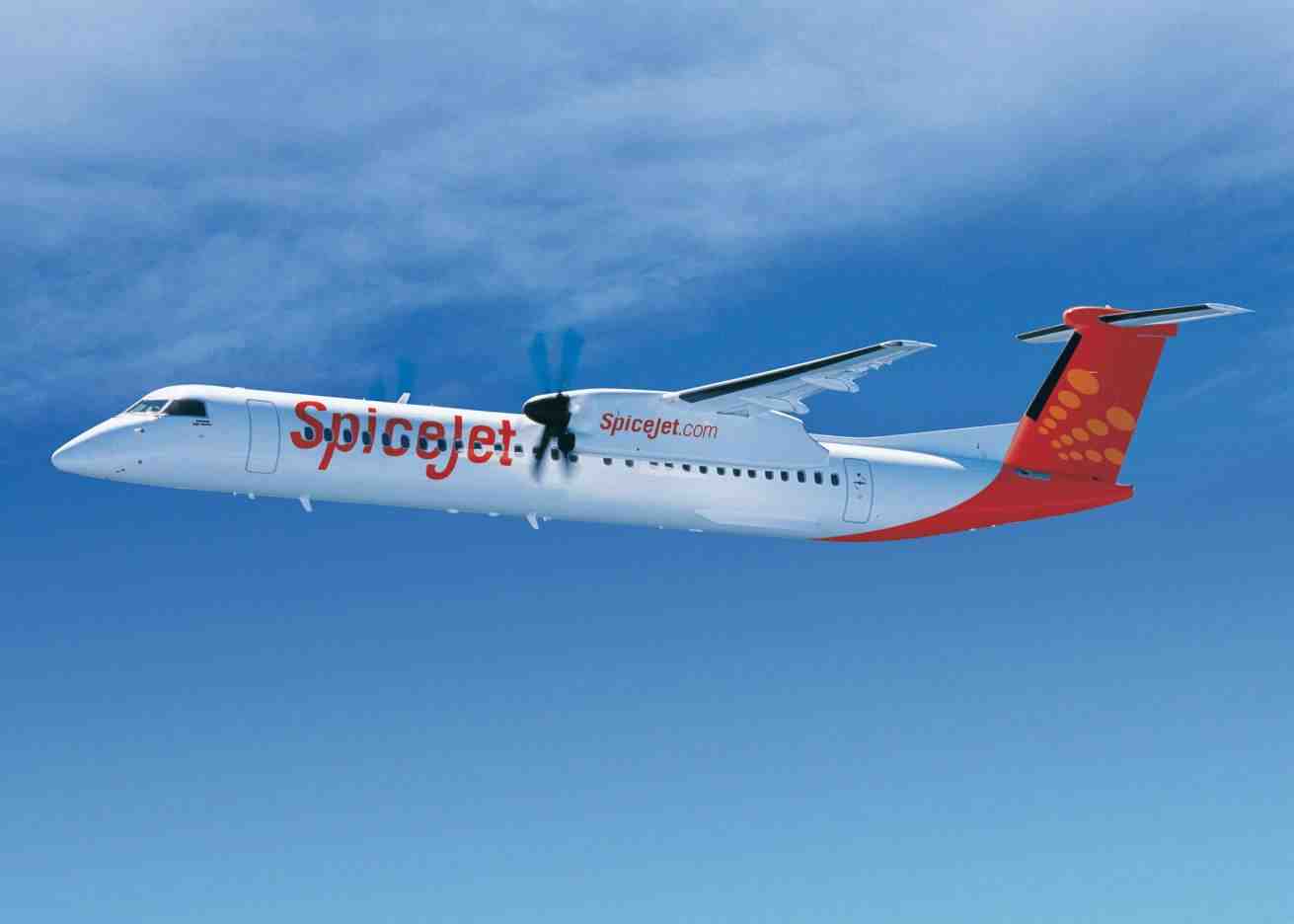 SpiceJet Q400.