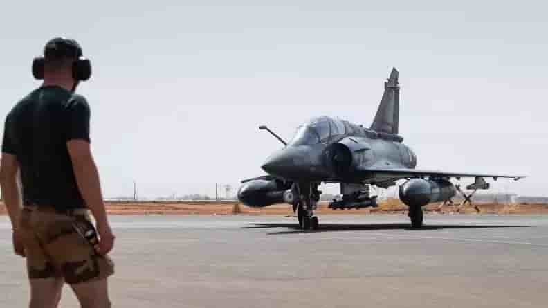 Un Mirage 2000-D sur la base aérienne projetée de Niamey, au Niger (archives)
