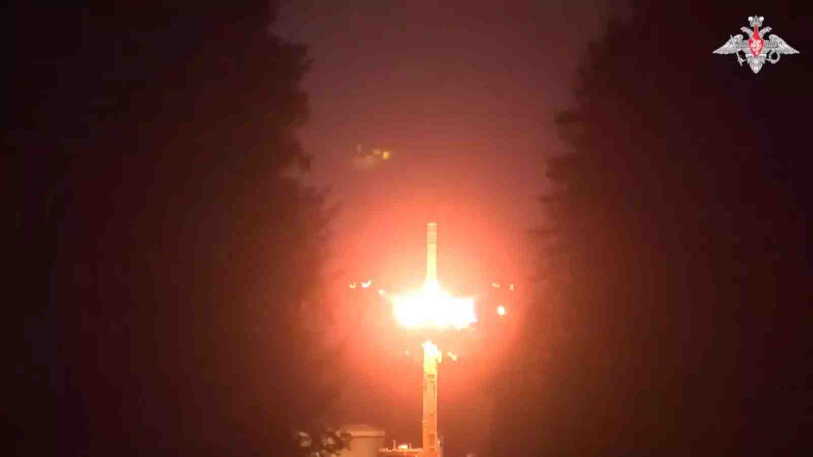 Tir d'un ICBM SS-24 Yars russe depuis le cosmodrome de Plessetsk le 25 octobre 2023.