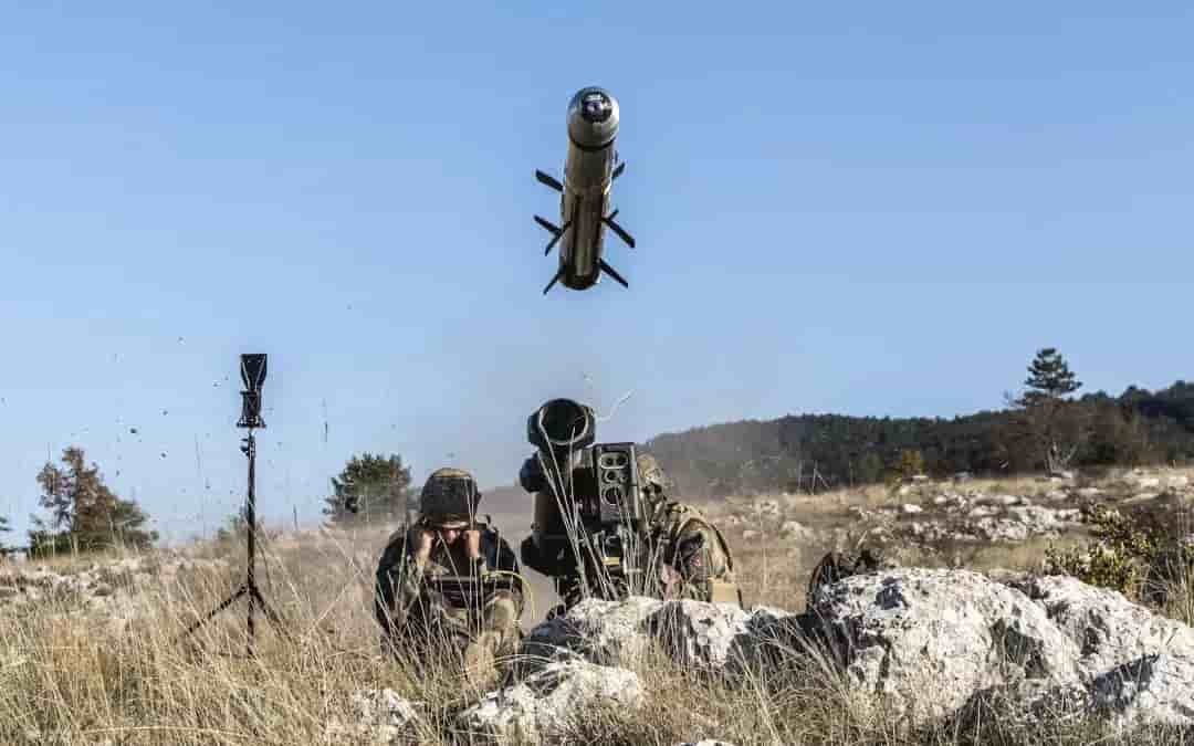 Tir d'un missile antichar Akeron MP.