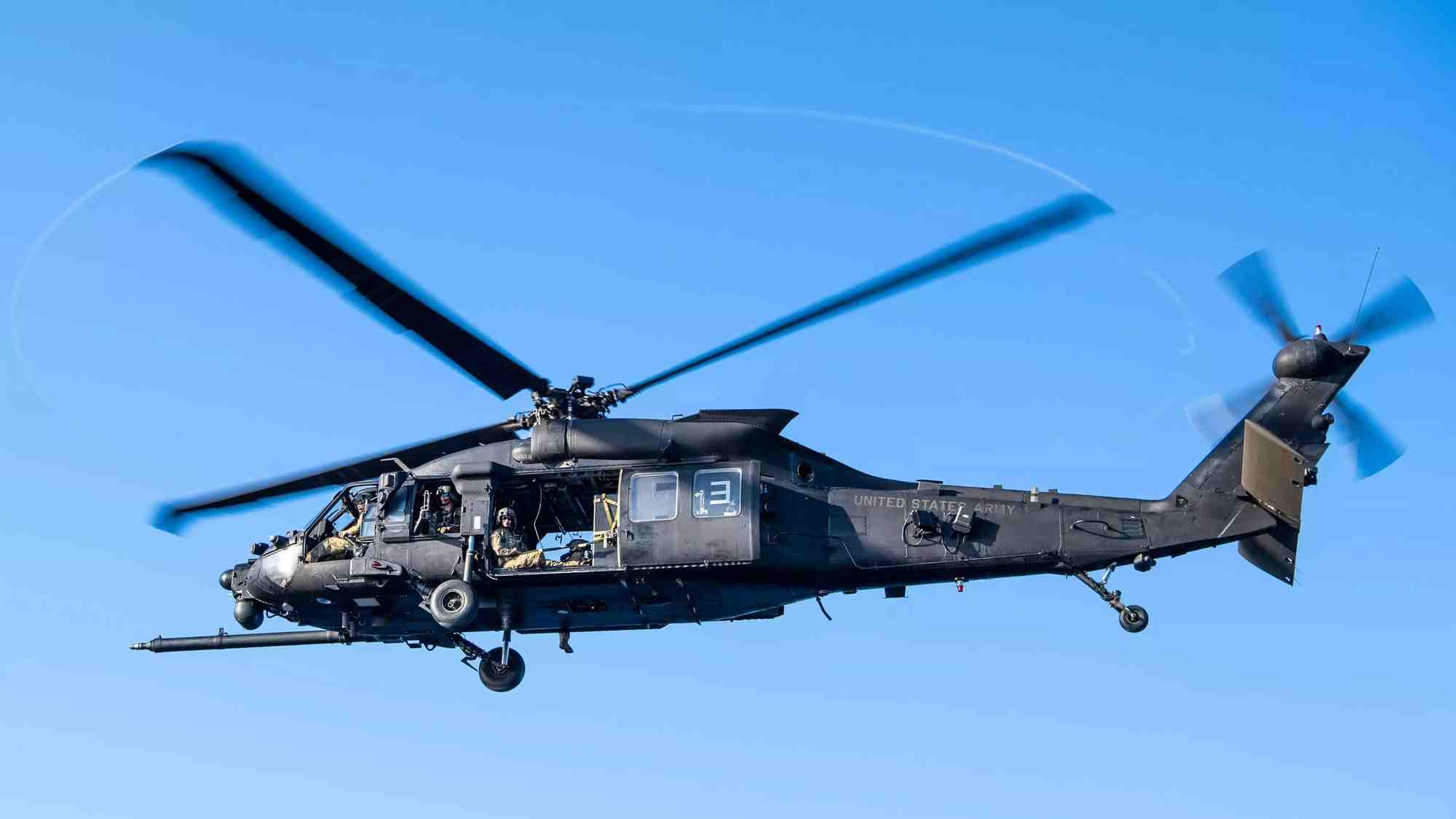 MH-60M du 160th SOAR durant un entrainement aux appontages sur l'USS Coronado (LCS 4)(28 juillet 2021).
