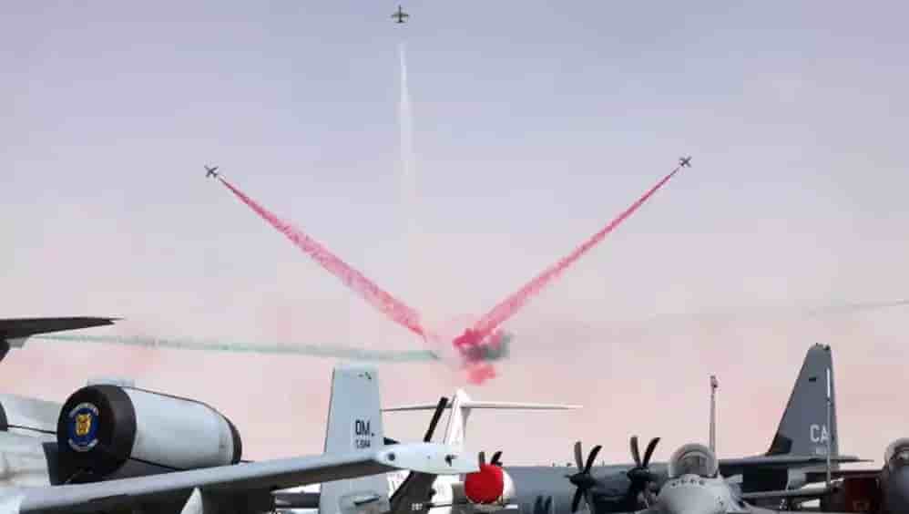 L'équipe de voltige aérienne des Saudi Falcons lors du World Defense Show 2024, le 4 février 2024.