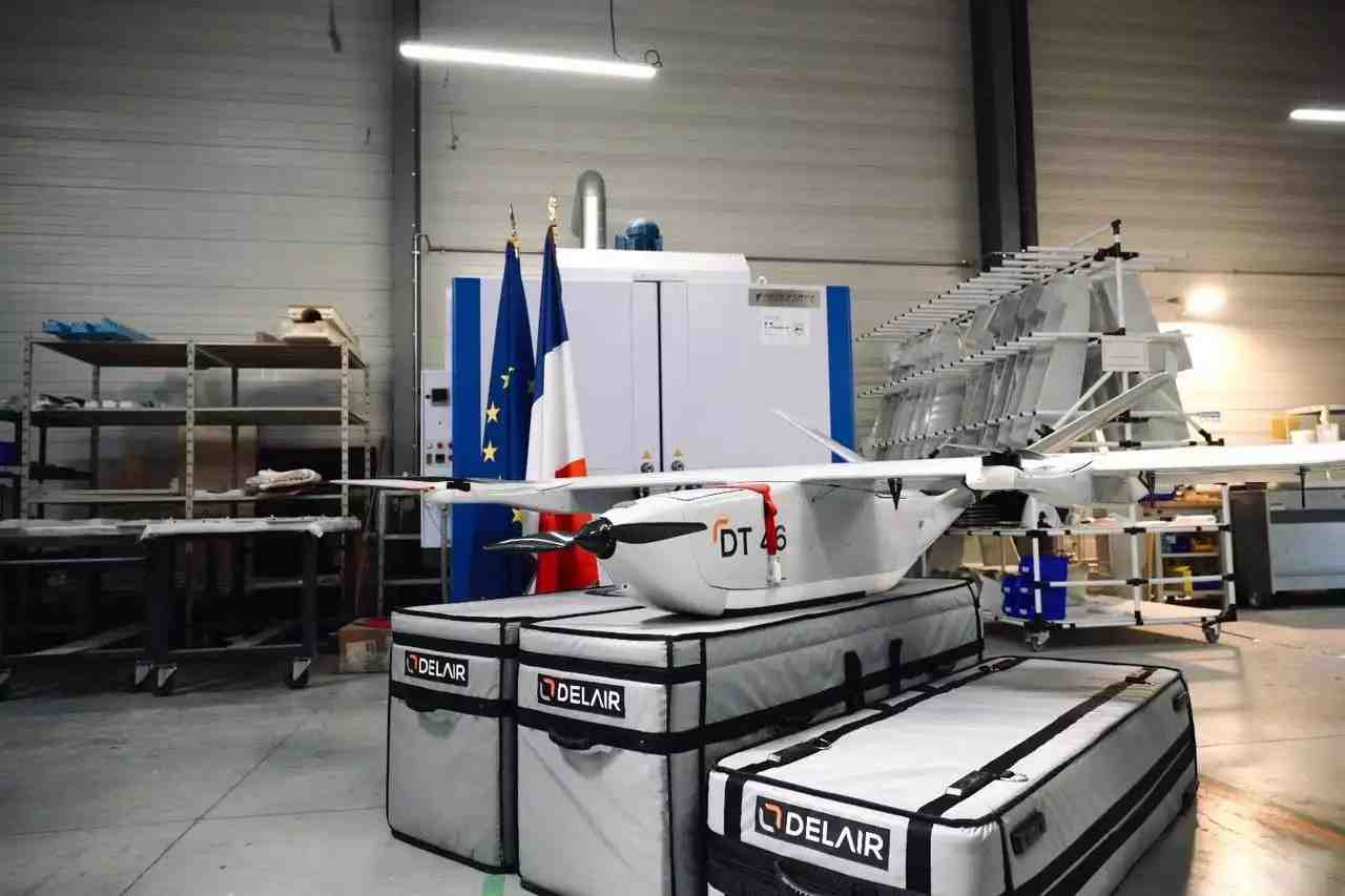 Drone DT46 au sein de l'usine Delair à Toulouse.