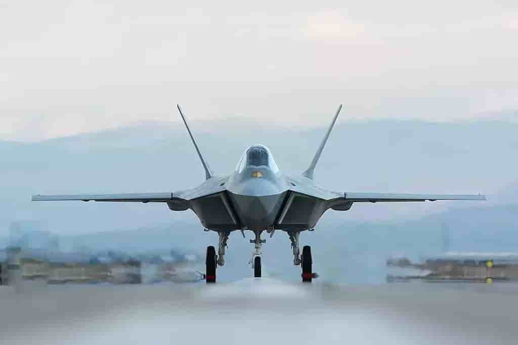 Le prototype du TF-X Kaan, dévoilé lors de son premier roulage en mars 2023.