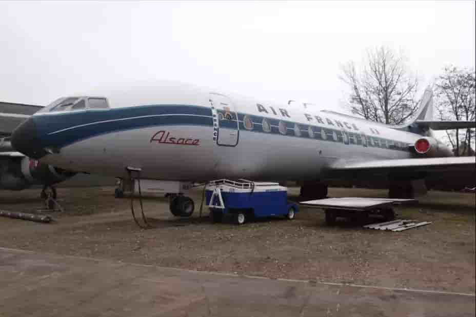 La Caravelle, avec laquelle Air France a fait son premier vol au départ de Roissy CDG.