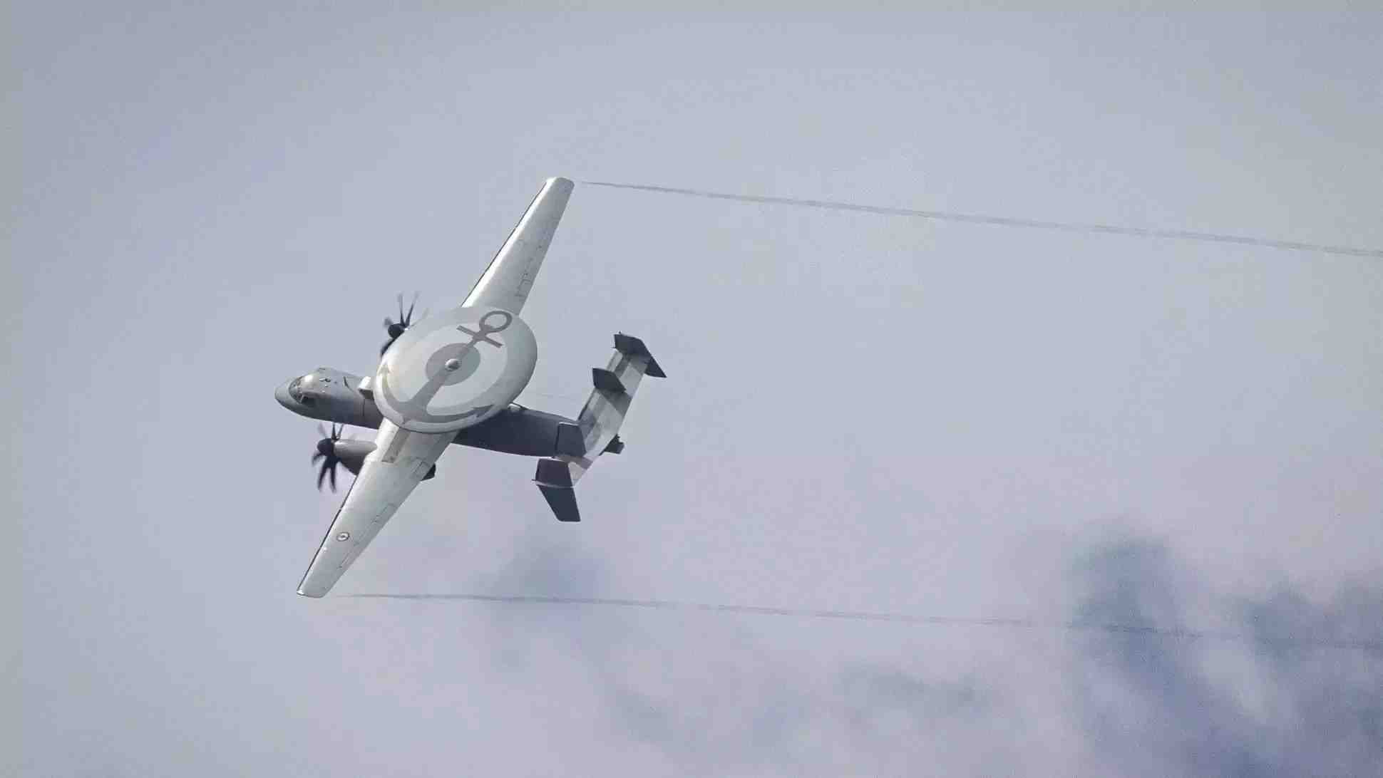 E-2C Hawkeye français durant l'exercice Formidable Shield 2023 à Lossiemouth (Royaume-Uni, 9 mai 2023).