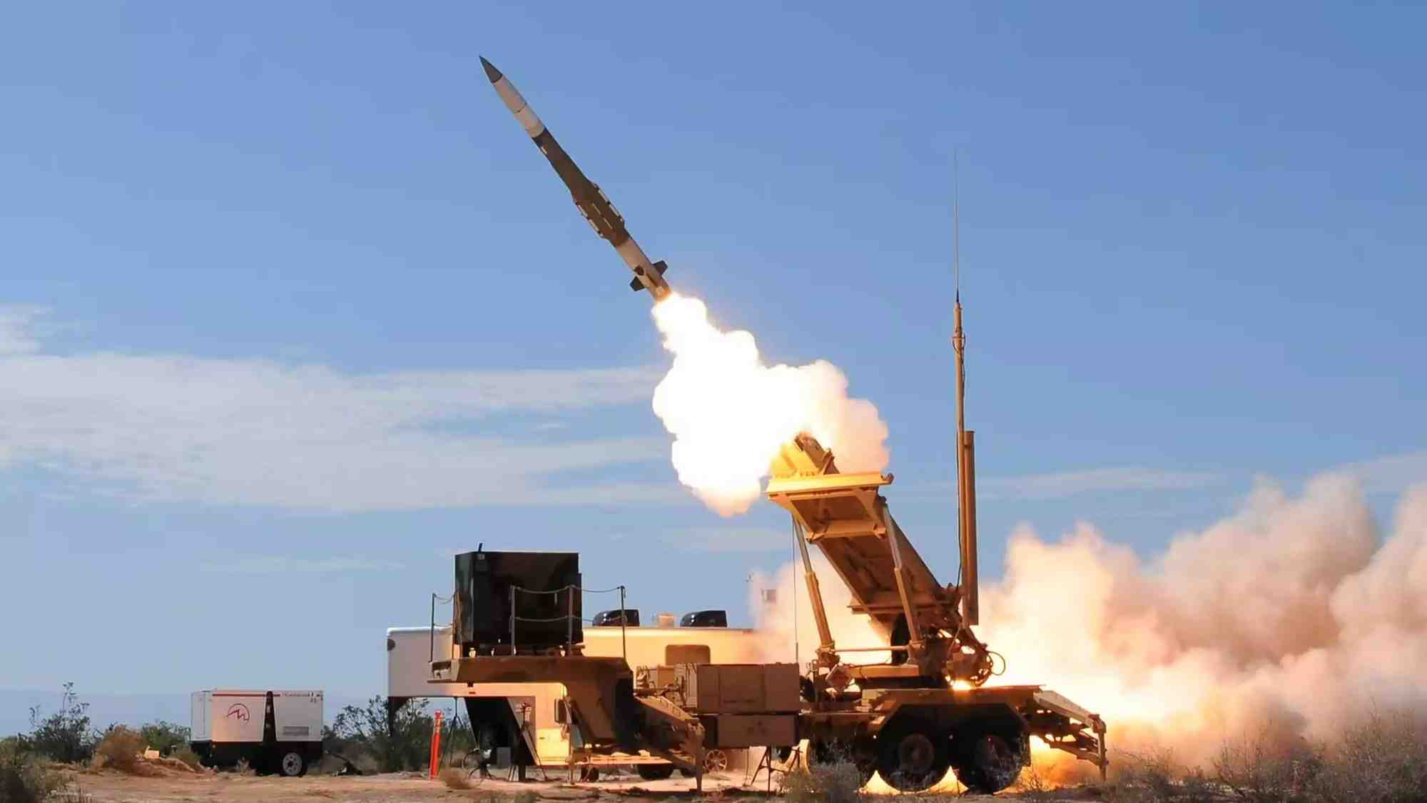 Tir d'essai d'un missile antiaérien Patriot PAC-3 MSE.
