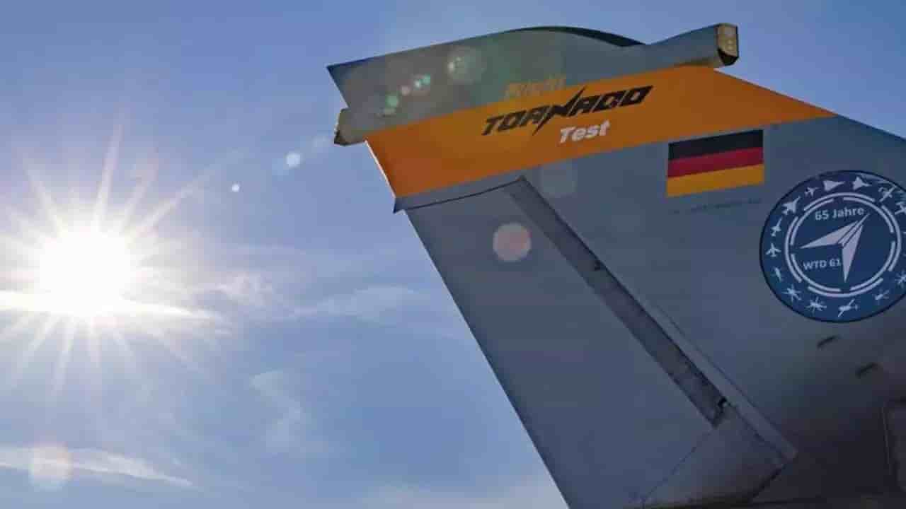 Stabilisateur arrière d'un bombardier tactique Tornado IDS d'essai de la Luftwaffe.
