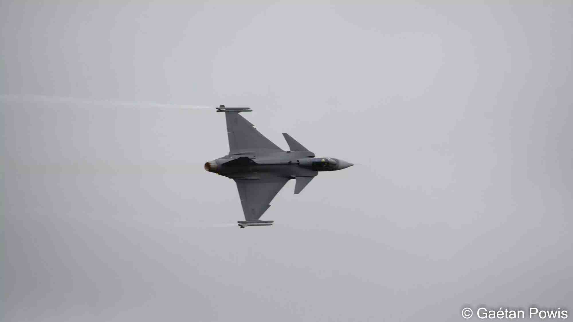 Gripen C suédois en démonstration durant le show aérien RIAT 2024.
