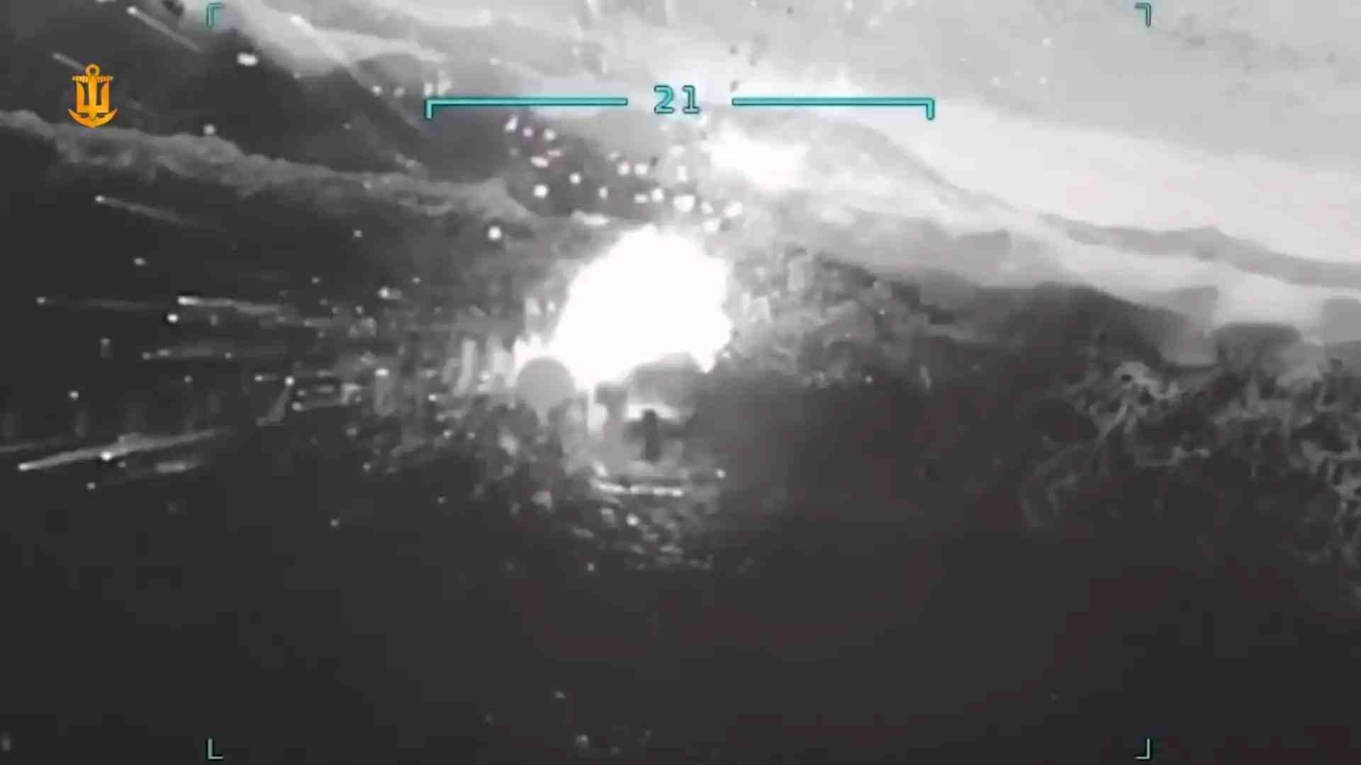 Attaque par un drone Bayraktar TB2 d'une embarcation russe ravitaillant des troupes sur la flèche de Tendra (3 septembre 2025).