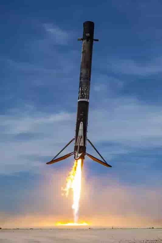 Huitième récupération de l’étage B1061 du Falcon 9 de SpaceX, le 25 mai.