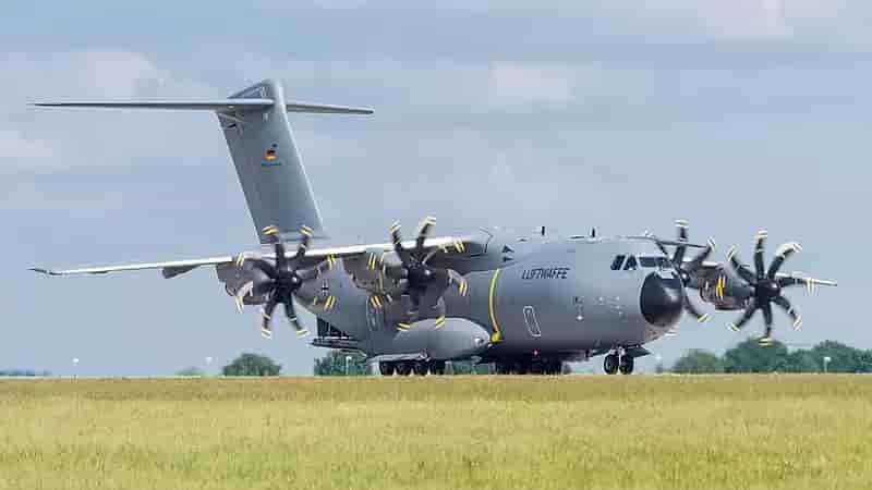 54+01_German_Air_Force_Airbus_A400M_ILA_Berlin_2016_12